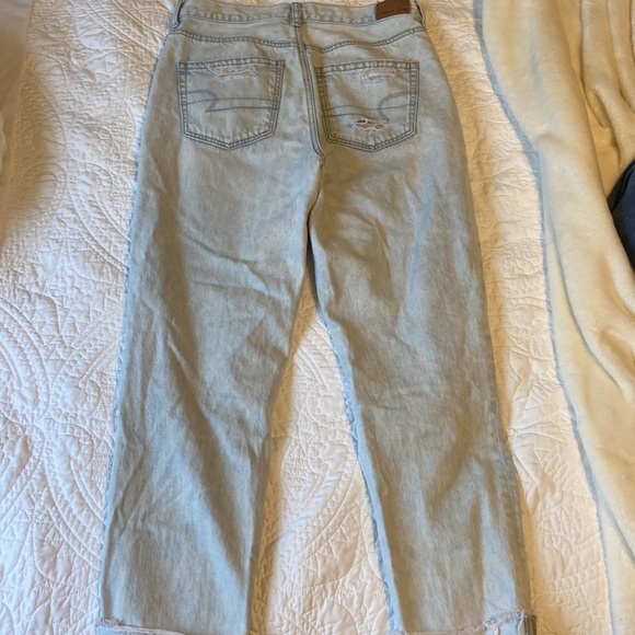American Eagle Mom Jeans - Picture 4 of 5